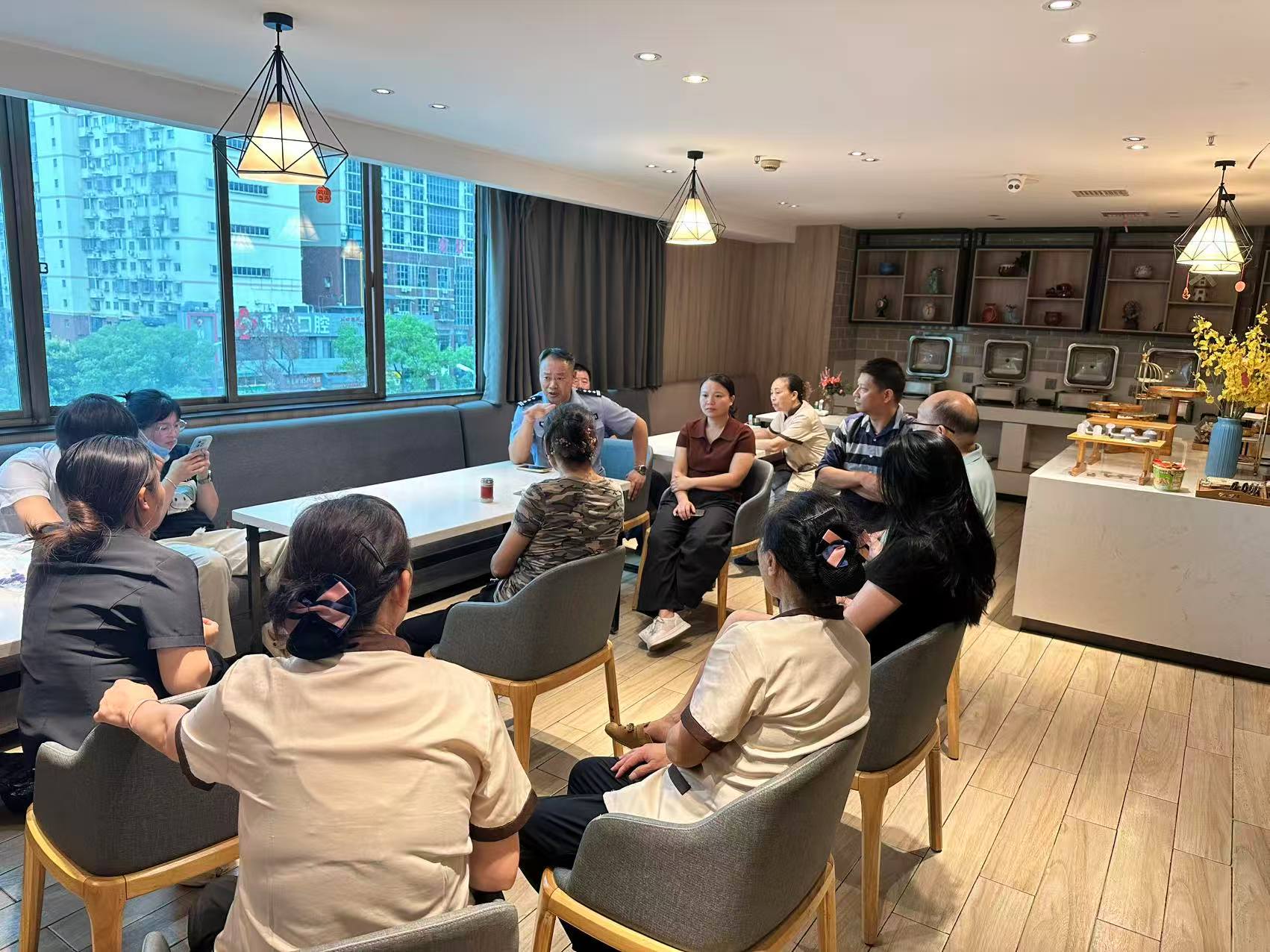 【民生实事】护航街域安全